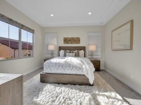 106  Cordial  , Irvine, CA