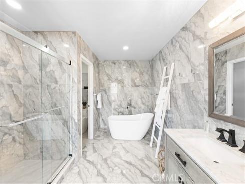 39  Cape Cod  , Irvine, CA