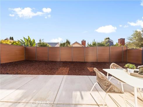 39  Cape Cod  , Irvine, CA