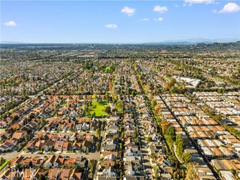 39  Cape Cod  , Irvine, CA