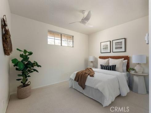 112 Oxford 42 , Irvine, CA