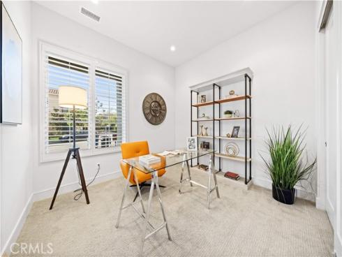 111  Winnett  , Irvine, CA