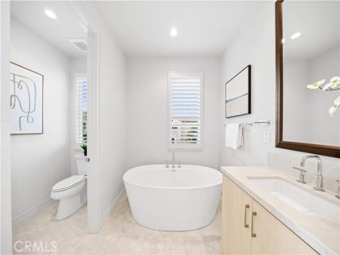 111  Winnett  , Irvine, CA