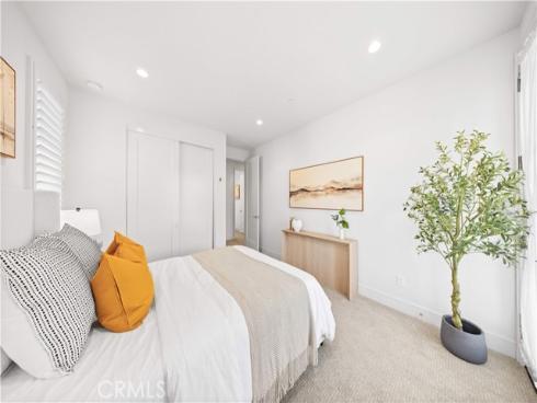 111  Winnett  , Irvine, CA