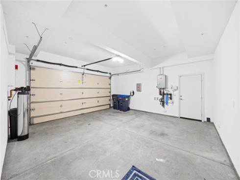 111  Winnett  , Irvine, CA