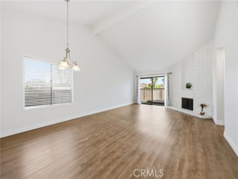 38 Wetstone , Irvine, CA