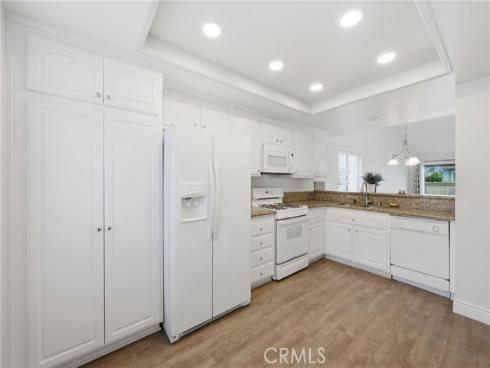 38 Wetstone , Irvine, CA