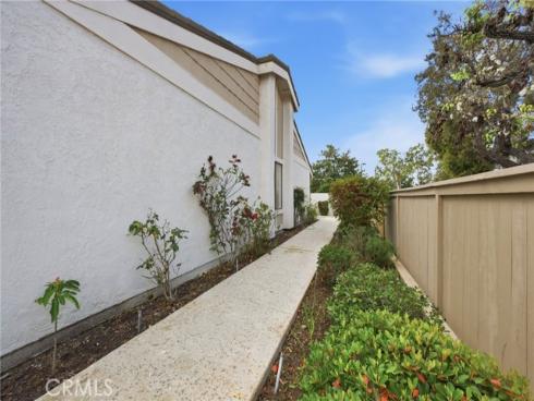 38 Wetstone , Irvine, CA