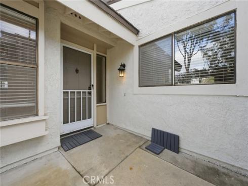 38 Wetstone , Irvine, CA