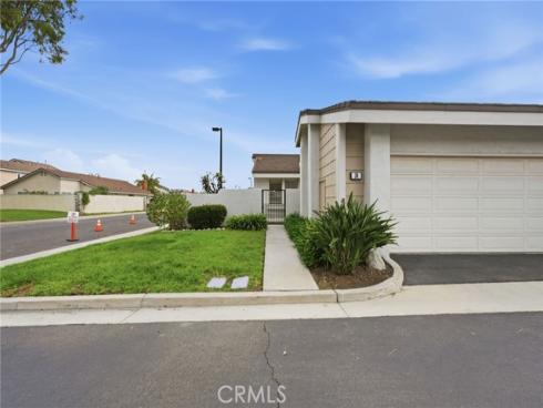 38 Wetstone , Irvine, CA