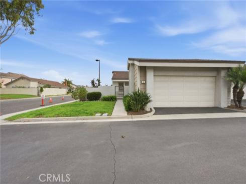 38 Wetstone , Irvine, CA