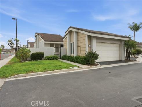 38 Wetstone , Irvine, CA