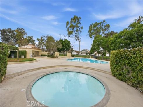 38 Wetstone , Irvine, CA