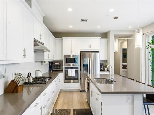 330 Magnet , Irvine, CA