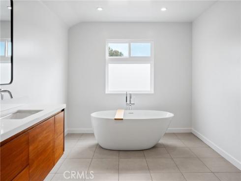 15441  Alsace  , Irvine, CA