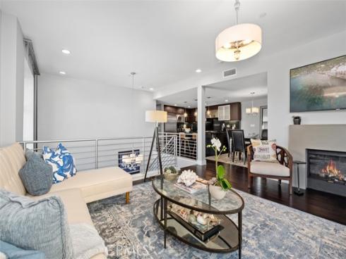 87  Lennox  , Irvine, CA