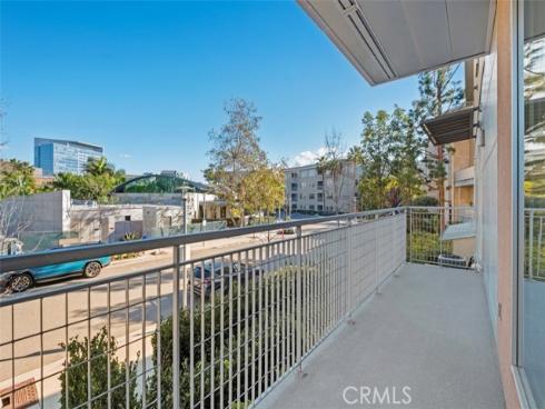 87  Lennox  , Irvine, CA