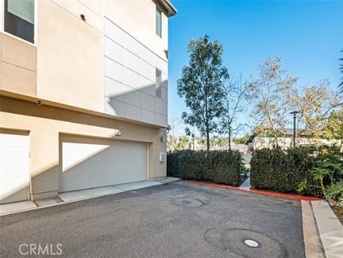 87  Lennox  , Irvine, CA