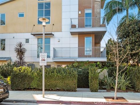 87  Lennox  , Irvine, CA