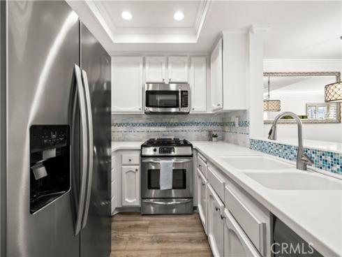 5151  Walnut Unit#27  , Irvine, CA