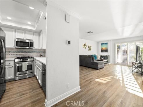 5151  Walnut Unit#27  , Irvine, CA