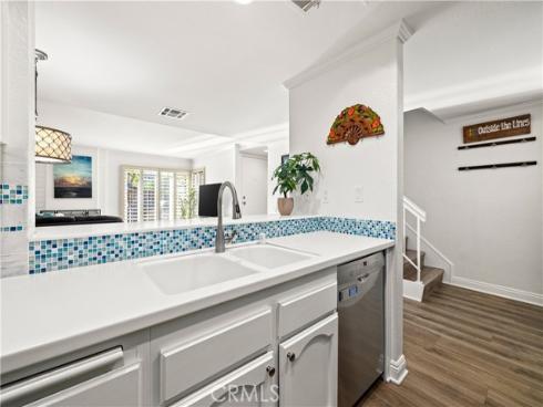 5151  Walnut Unit#27  , Irvine, CA