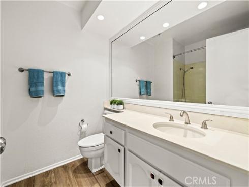 5151  Walnut Unit#27  , Irvine, CA