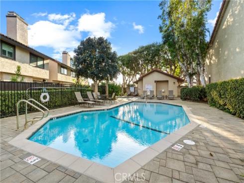 5151  Walnut Unit#27  , Irvine, CA
