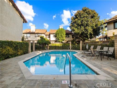 5151  Walnut Unit#27  , Irvine, CA