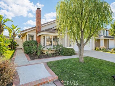 14  Whistling  , Irvine, CA