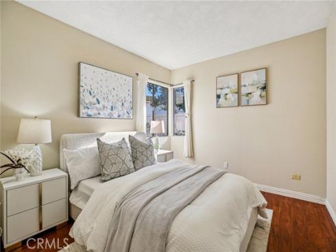 14  Whistling  , Irvine, CA