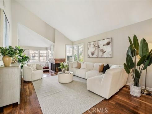 14  Whistling  , Irvine, CA