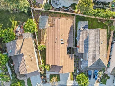 14  Whistling  , Irvine, CA