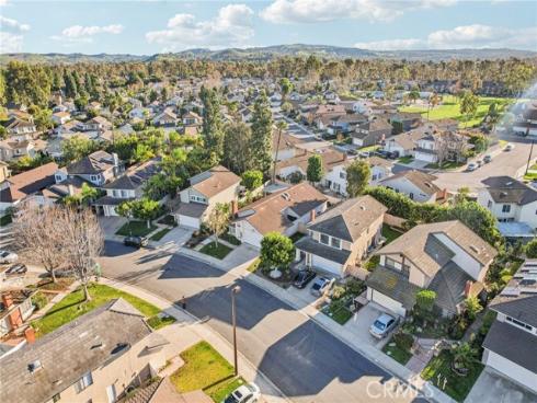 14  Whistling  , Irvine, CA