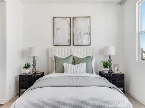 174 Sawbuck , Irvine, CA