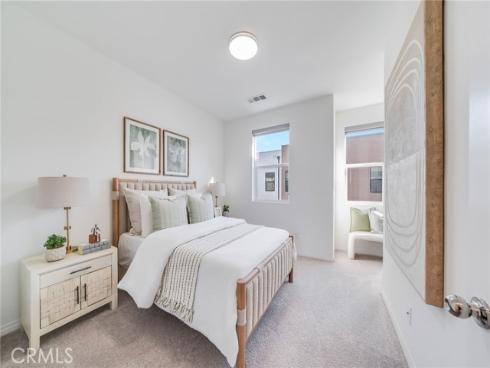 174 Sawbuck , Irvine, CA