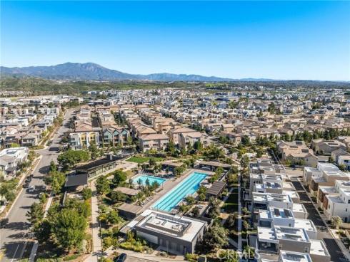 174 Sawbuck , Irvine, CA