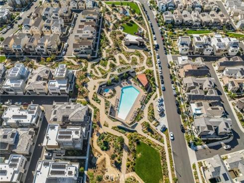 174 Sawbuck , Irvine, CA