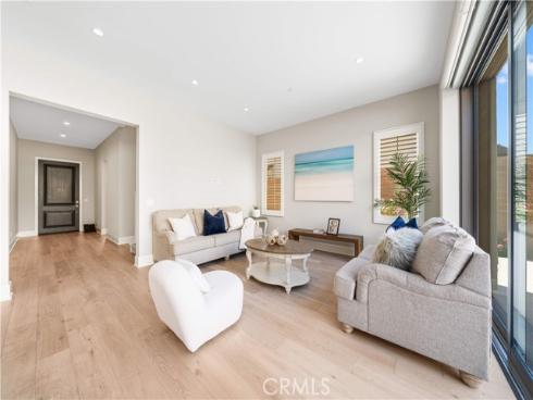 103  Sky Hts  , Irvine, CA