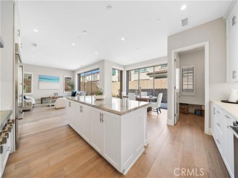 103  Sky Hts  , Irvine, CA