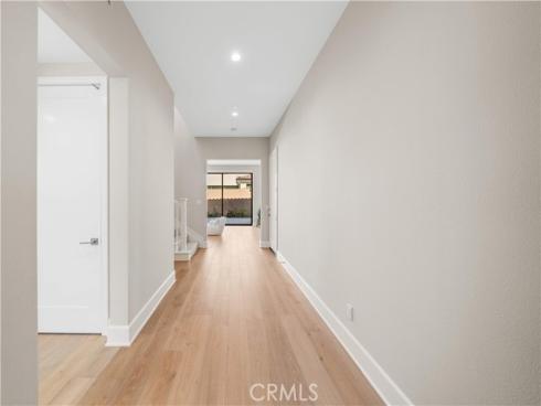 103  Sky Hts  , Irvine, CA