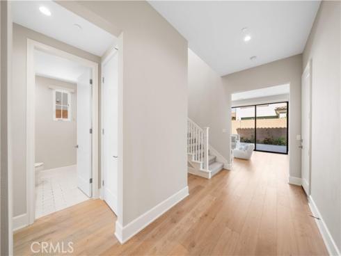 103  Sky Hts  , Irvine, CA