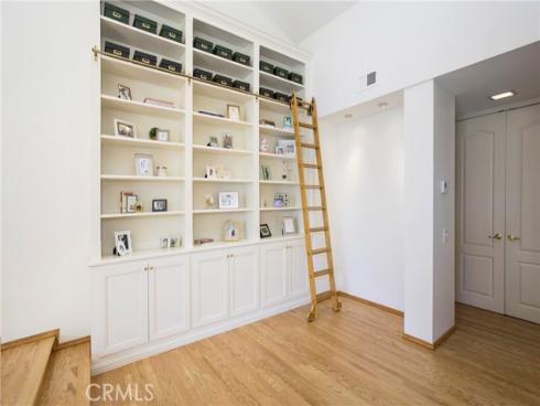 14 Vista , Irvine, CA