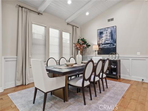 10 Shadybend , Irvine, CA