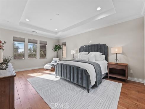 10 Shadybend , Irvine, CA