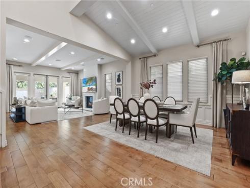 10 Shadybend , Irvine, CA