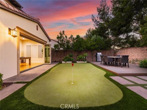 10 Shadybend , Irvine, CA