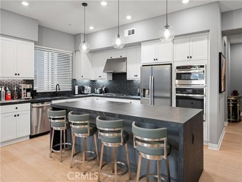 195  Sash  , Irvine, CA