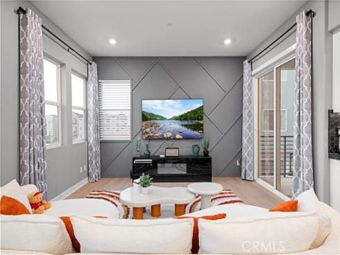 195  Sash  , Irvine, CA