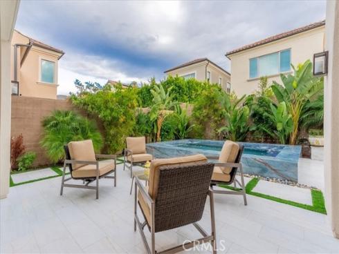 244  Coal Mine  , Irvine, CA